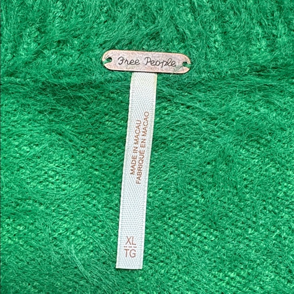 Free People Harrison Bunny crew fuzzy teddy sweater oversized green XL - Picture 8 of 9